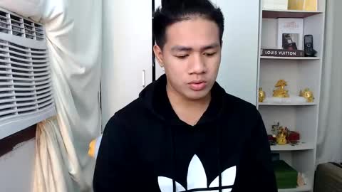 HI I AM JAMESPLEASE LET ME DO SOME HOT SHOWS FOR YOU HERE FOR MY  SCHOOL AND FOR MY FAMILY online show from 02.13.25