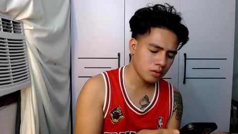 HI I AM JAMESPLEASE LET ME DO SOME HOT SHOWS FOR YOU HERE FOR MY  SCHOOL AND FOR MY FAMILY online show from 10.09.25