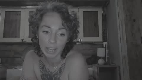 Trixy Rose online show from 01.05.25