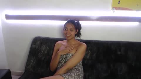 KhidaMilo online show from 12.30.24