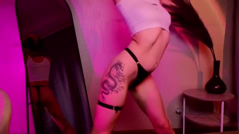 Snapshot of sextezi chatting on 01.05.25 sextezi online show from 01.05.25