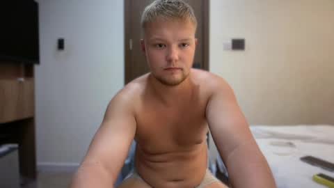 Snapshot of sexual_sbotage chatting on 06.01.26 Max Leman online show from 06.01.26