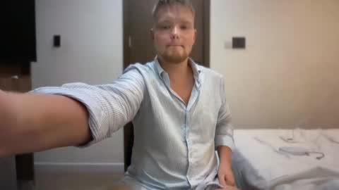 Snapshot of sexual_sbotage chatting on 06.07.26 Max Leman online show from 06.07.26