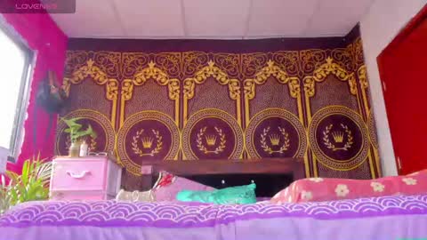 Tifanny Benitez  online show from 03.16.26