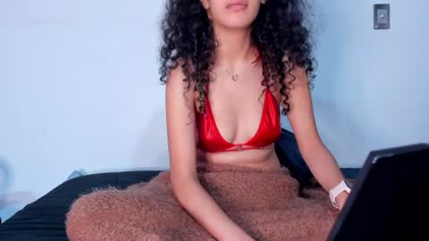 Snapshot of sexx_hunters chatting on 12.11.24 Jax and Lu online show from 12.11.24