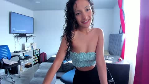 Snapshot of sexx_hunters chatting on 01.06.25 Jax and Lu online show from 01.06.25