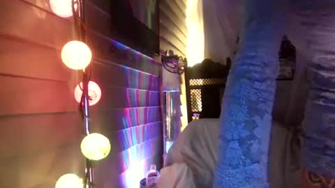 Leeah CloudZzz online show from 09.28.25