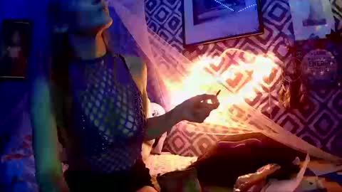 Leeah CloudZzz online show from 10.16.25