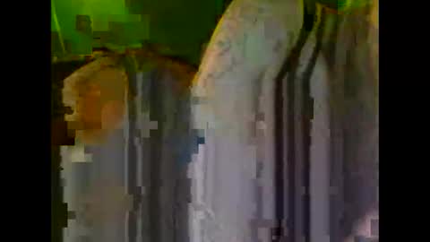 Snapshot of sexxileeah42o chatting on 02.26.26 Leeah CloudZzz online show from 02.26.26