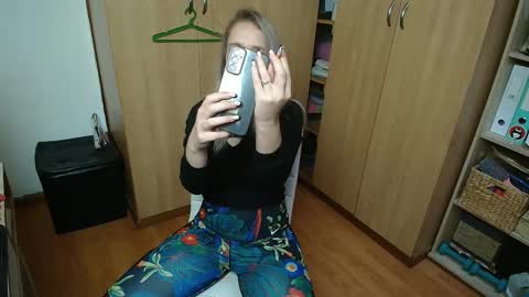 sexxxycrystali online show from 10.29.25