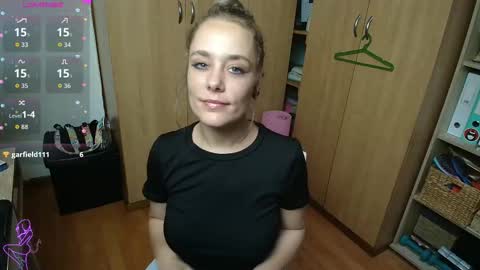 sexxxycrystali online show from 11.14.25