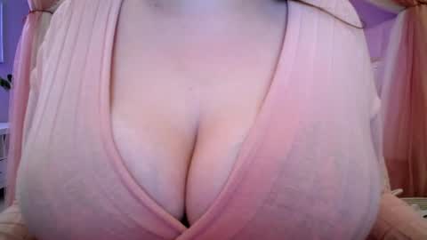 Snapshot of sexxxyprincess chatting on 06.11.26 Princess online show from 06.11.26