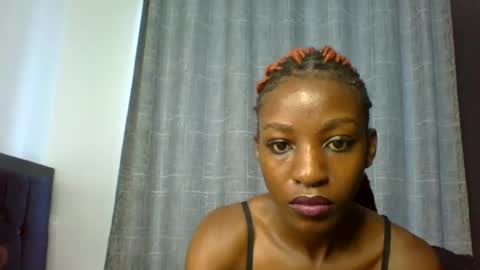 Snapshot of sexxy_lunah chatting on 08.01.26 sexxy_lunah online show from 08.01.26