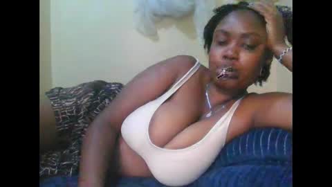 Snapshot of sexxy_mish chatting on 01.17.26 sexxy_mish online show from 01.17.26