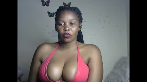 Snapshot of sexxy_savage chatting on 03.12.25 sexxy_savage online show from 03.12.25