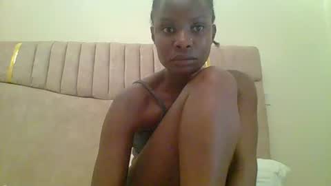Snapshot of sexxy_sunflowers chatting on 07.26.26 Dina online show from 07.26.26