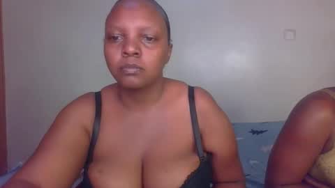 Snapshot of sexxy_surphire chatting on 09.15.25 Sexxy surphire online show from 09.15.25