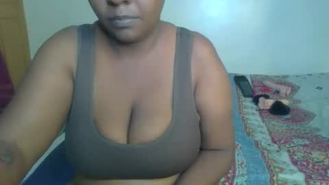 Snapshot of sexxy_surphire chatting on 09.19.25 Sexxy surphire online show from 09.19.25