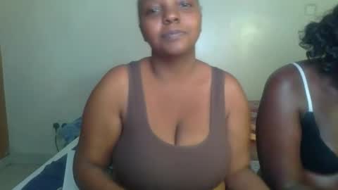 Snapshot of sexxy_surphire chatting on 09.24.25 Sexxy surphire online show from 09.24.25