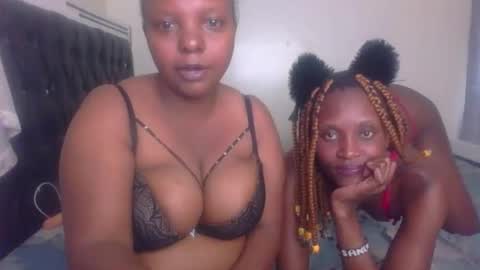 Snapshot of sexxy_surphire chatting on 09.26.25 Sexxy surphire online show from 09.26.25