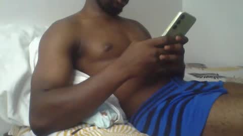 Snapshot of sexxybooty254 chatting on 11.29.25 sexxybooty254 online show from 11.29.25