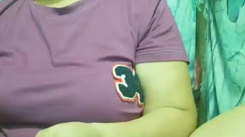 misslovely j online show from 02.19.25