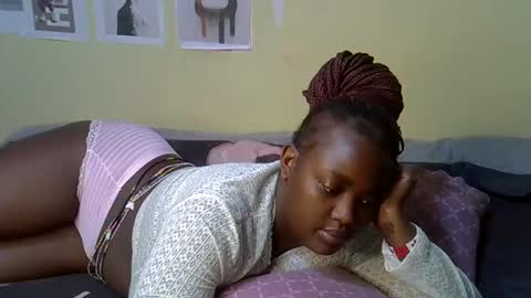 Snapshot of sexxykaree chatting on 04.23.26 sexxykaree online show from 04.23.26