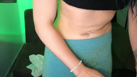 Snapshot of sexxylady__ chatting on 04.28.26 Angie online show from 04.28.26