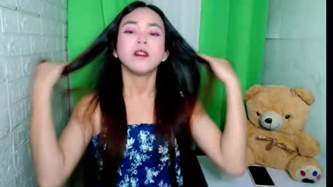 Snapshot of sexxywild_asiants4uxxx chatting on 04.17.26 Jessica online show from 04.17.26