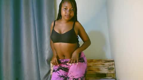 Ariana online show from 12.14.25