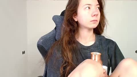 Snapshot of sexy_b0rsch chatting on 09.18.25 sexy_b0rsch online show from 09.18.25