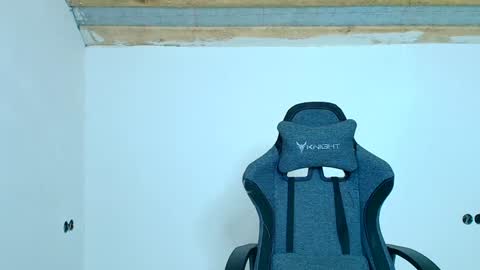 Snapshot of sexy_b0rsch chatting on 09.27.25 sexy_b0rsch online show from 09.27.25