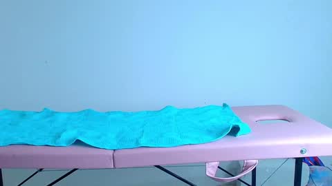 Snapshot of sexy_b0rsch chatting on 10.17.25 sexy_b0rsch online show from 10.17.25