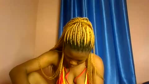 Snapshot of sexy_bellah1 chatting on 06.29.26 bellah online show from 06.29.26
