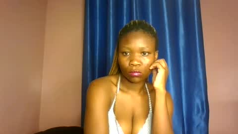 Snapshot of sexy_bellah1 chatting on 07.22.26 bellah online show from 07.22.26