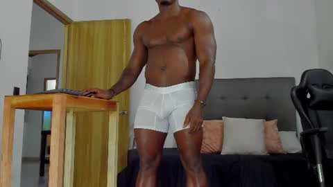 Snapshot of sexy_blackman chatting on 07.17.26 sexy blackman online show from 07.17.26