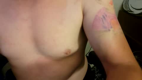 Snapshot of sexy_cayden chatting on 05.26.26 Cayden online show from 05.26.26