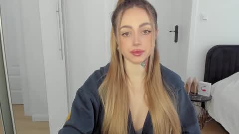 C o r a l i e online show from 01.30.25