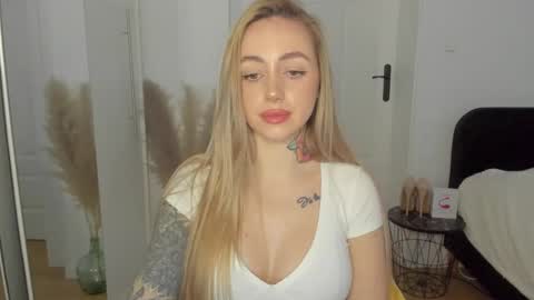 C o r a l i e online show from 02.27.25