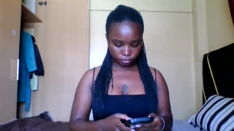 Snapshot of sexy_ebony_princess chatting on 08.05.26 Trina online show from 08.05.26