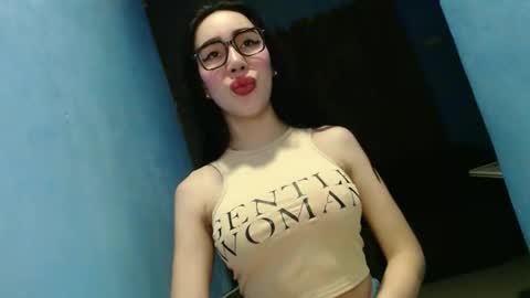 sexy_emily92 online show from 02.08.26
