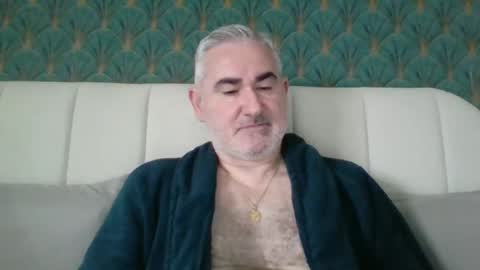 Antonio online show from 04.08.26