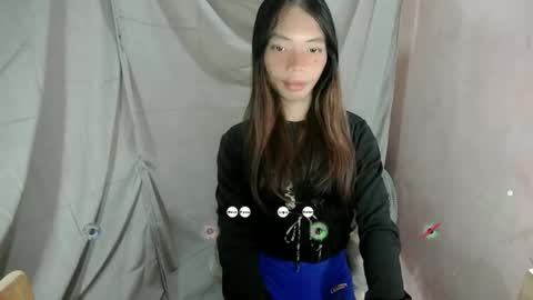 Snapshot of sexy_jeann chatting on 11.29.25 Shane online show from 11.29.25