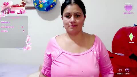 Snapshot of sexy_jhoan77 chatting on 01.29.25 Jhoan online show from 01.29.25