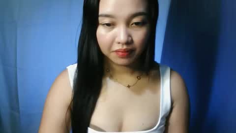 sexy_kella1 online show from 12.05.25