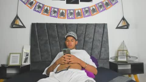 sexy_latin_cum online show from 10.24.25