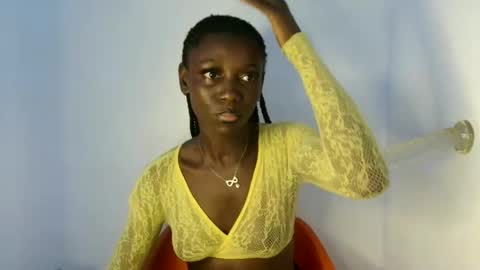 Snapshot of sexy_lilyyy chatting on 10.19.25 lily online show from 10.19.25