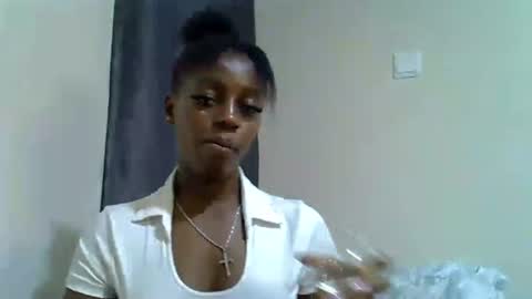 Snapshot of sexy_linda022 chatting on 07.06.26 Linda online show from 07.06.26