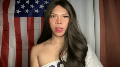 Snapshot of sexy_maevemorexxx chatting on 04.18.26 Nicole online show from 04.18.26