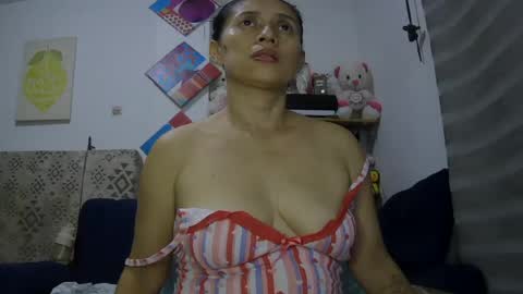 Snapshot of sexy_mary_69 chatting on 07.01.26 Mary online show from 07.01.26